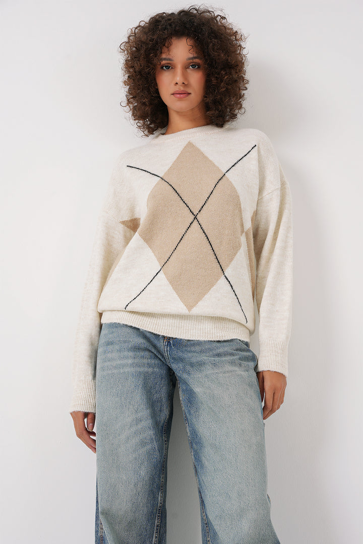 BGD Women Baklava Patterned Oversized Knit Sweater - Ecru - Jacona de Plancarte