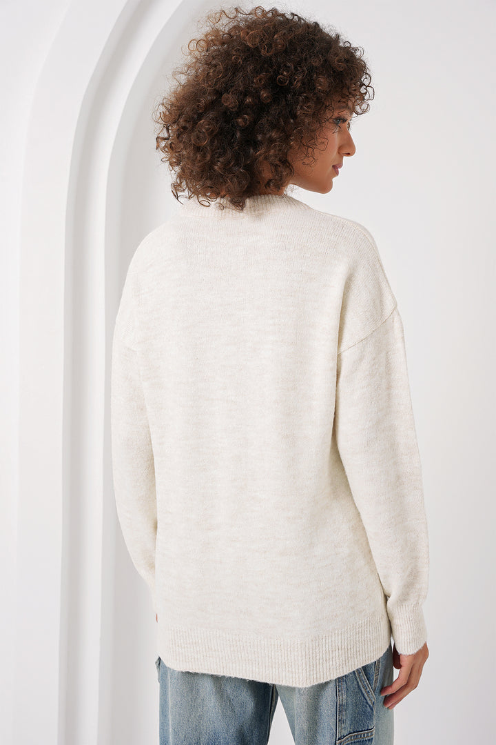 BGD Women Baklava Patterned Oversized Knit Sweater - Ecru - Jacona de Plancarte