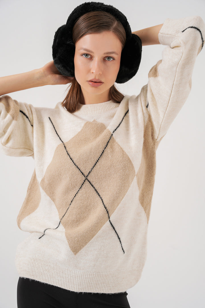BGD Women Baklava Patterned Oversized Sweater - Cream - Rho