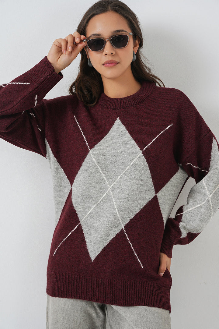 BGD Women Baklava Patterned Oversized Knit Sweater - Maroon - Martigues