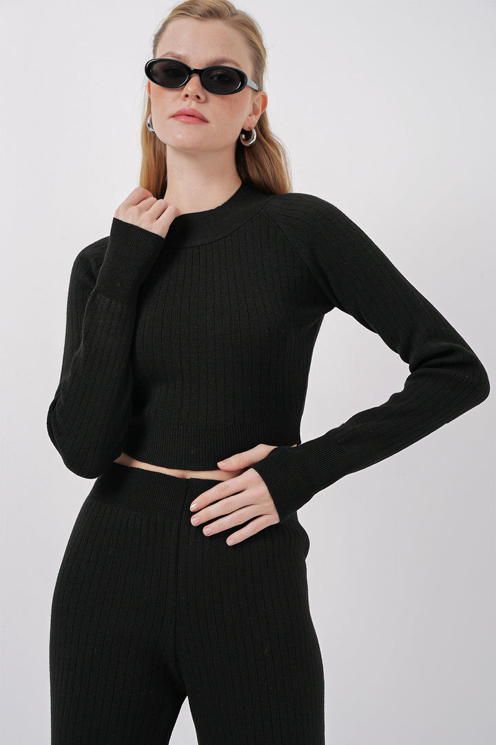 BGD Women Women's Crop Sweater Pants Knitwear Set - Black - Smethwick