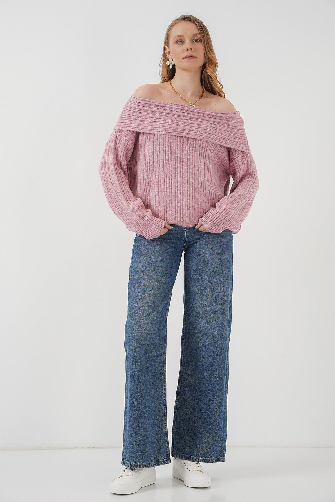 BGD Women Women's Off-Shoulder Oversized Sweater - Powder - Ixtaczoquitlán