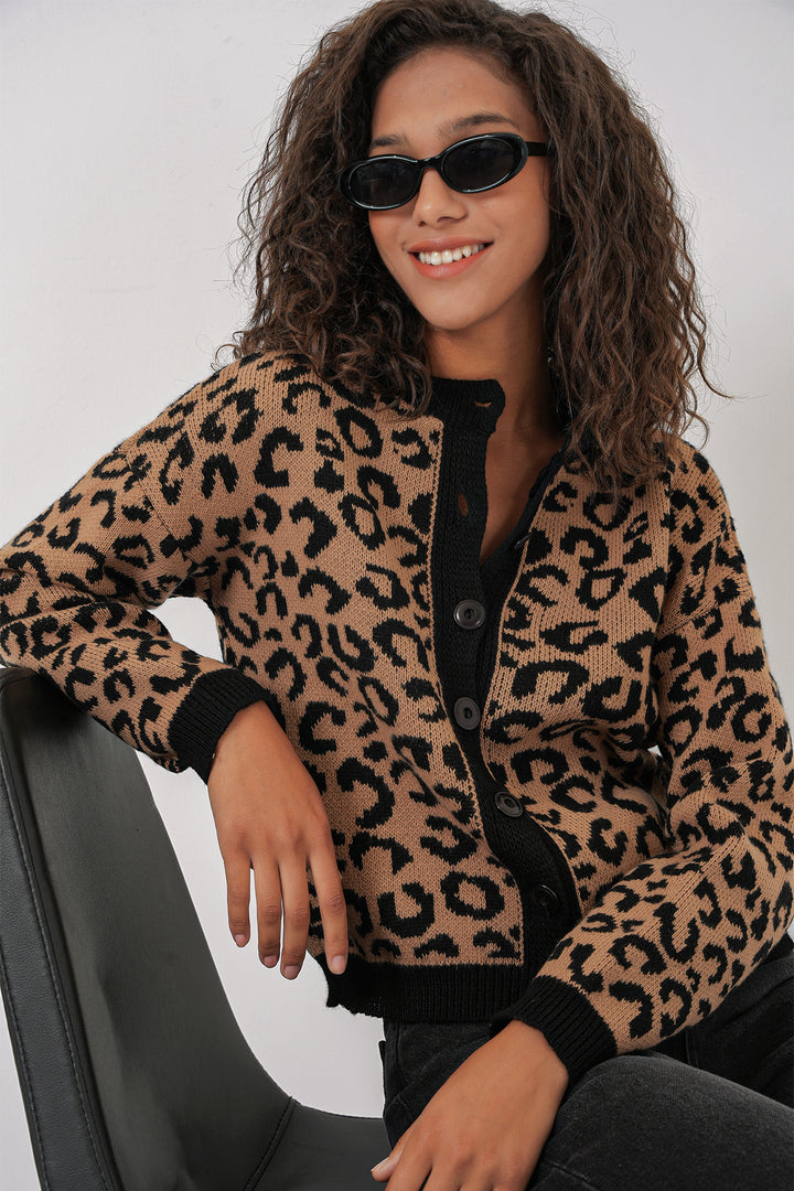 BGD Women Woman Patterned Knit Cardigan - C. Brown - Tampa