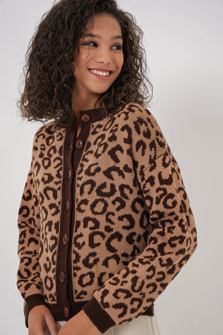 BGD Women Woman Patterned Knit Cardigan - Brown - Grantham