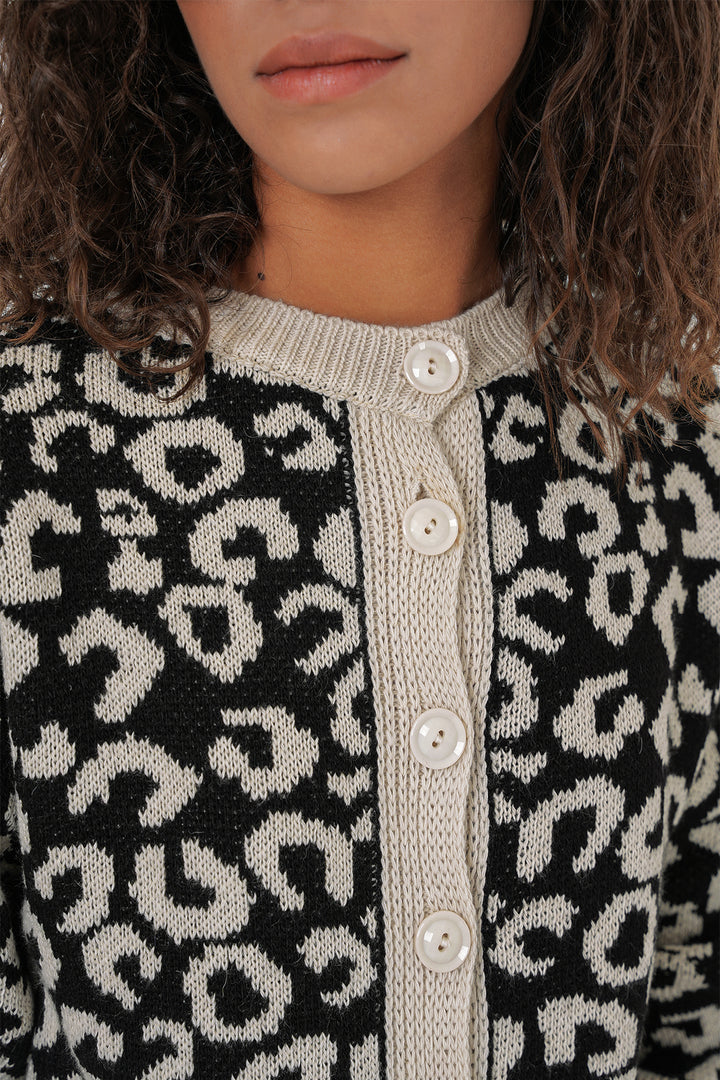 BGD Women Woman Patterned Knit Cardigan - Black - Narón