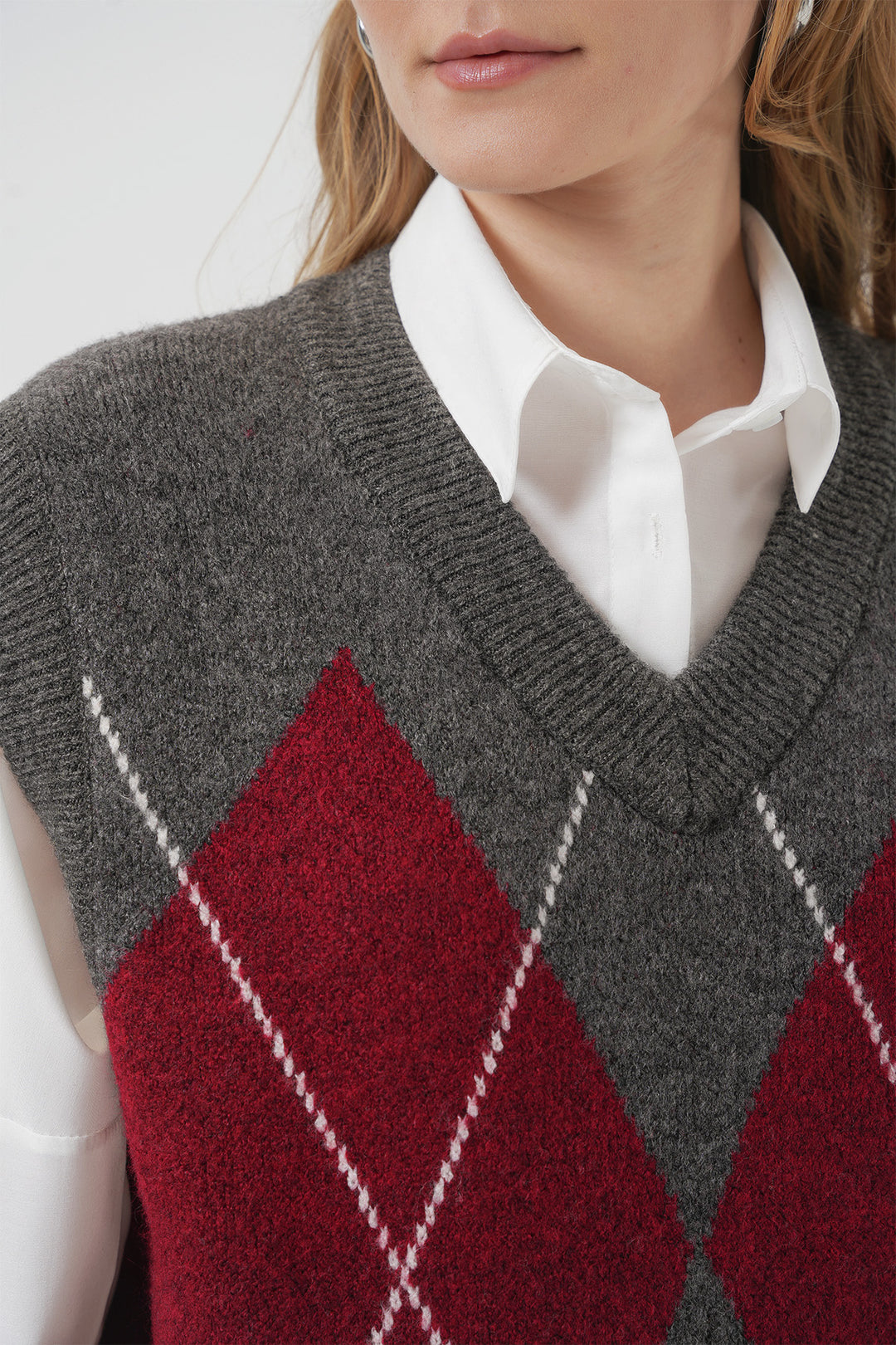 BGD Women V Neck Sweater - V. Anthracite - Papantla de Olarte