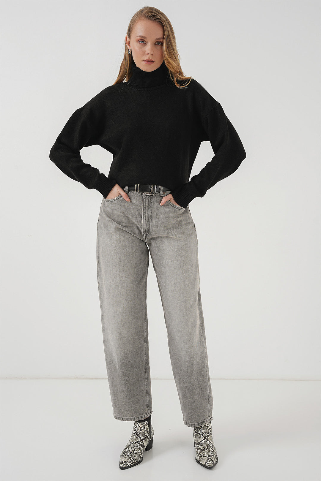 BGD Women Women's Fisherman Collar Oversized Knit Sweater - Black - Yenakiieve