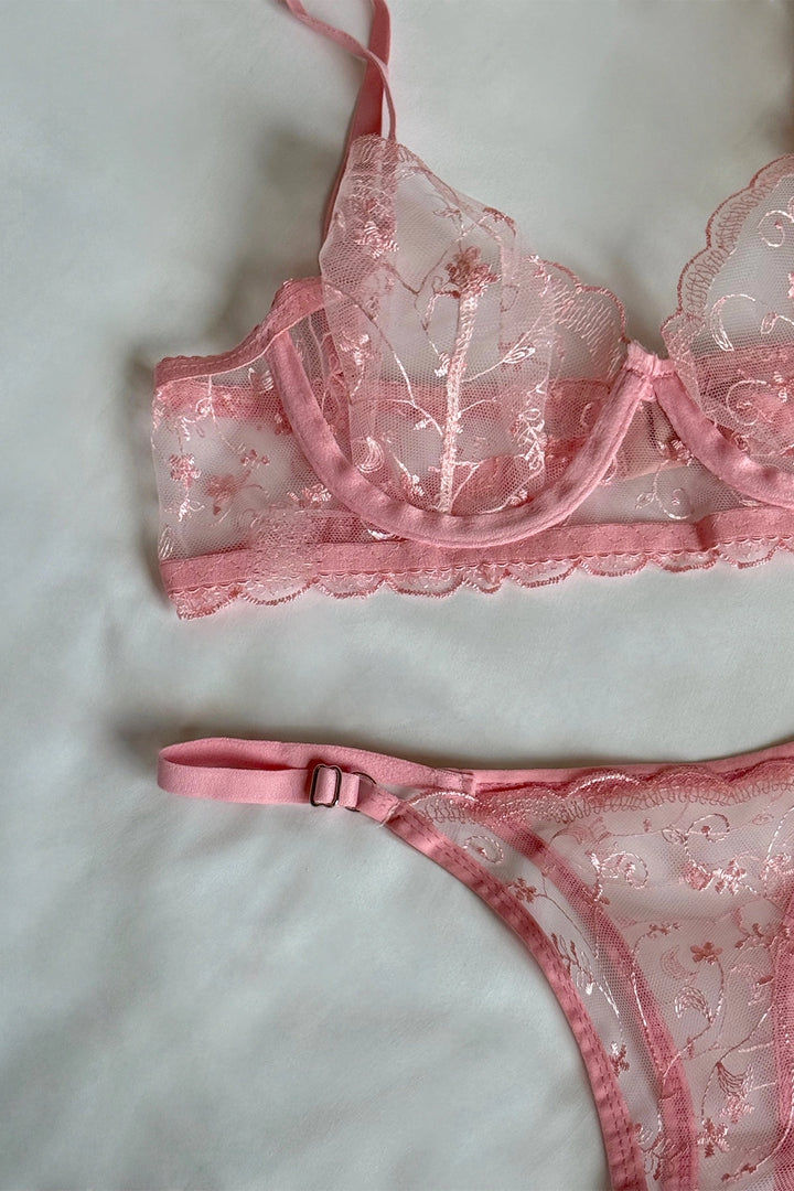 EYY Women Pembe Dantel Detaylı İç Çamaşırı - Tangancícuaro de Arista