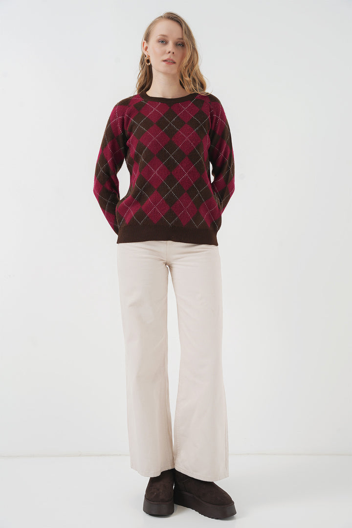 BGD Women Baklava Pattern Sweater - Brown - Rio de Mouro