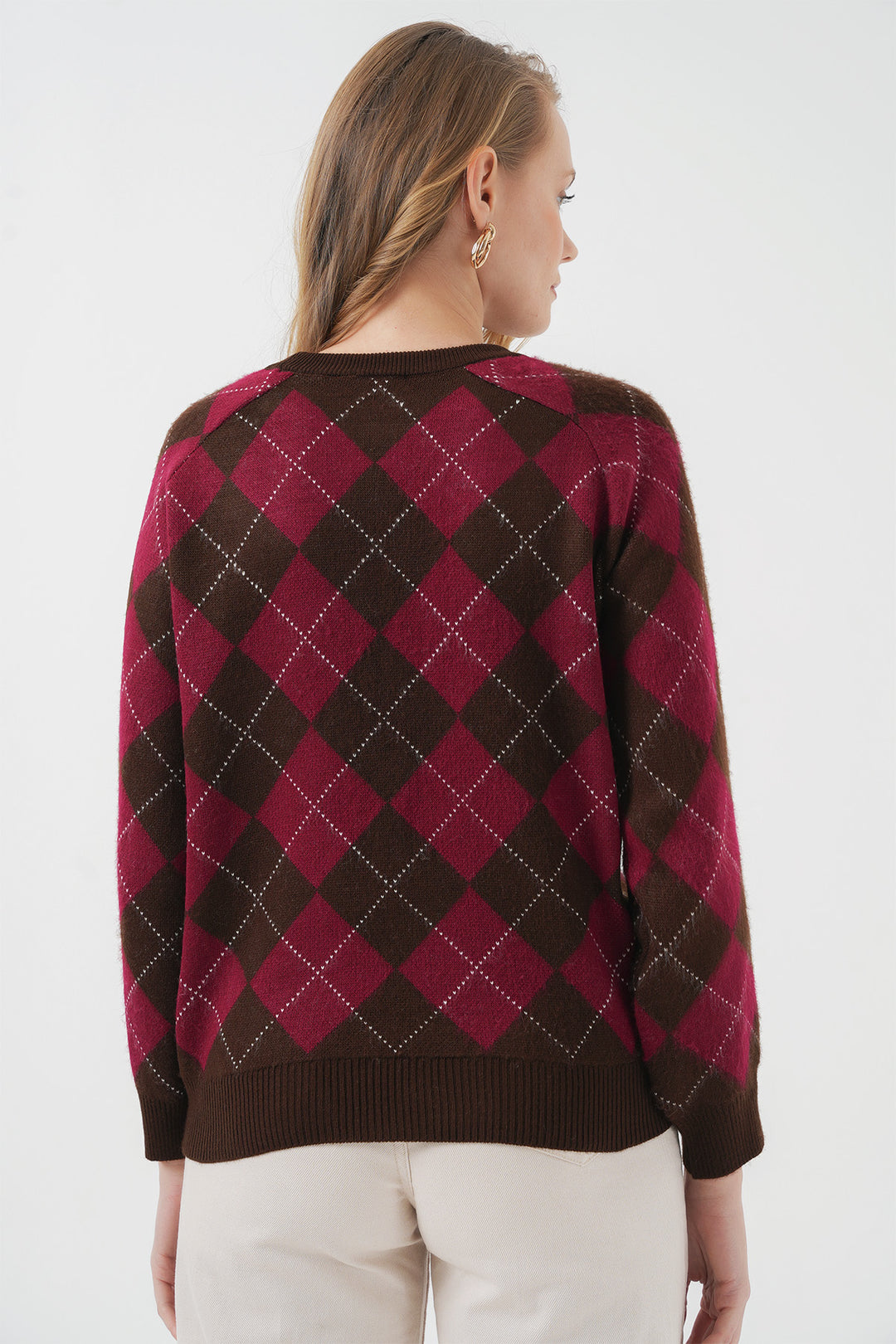 BGD Women Baklava Pattern Sweater - Brown - Rio de Mouro