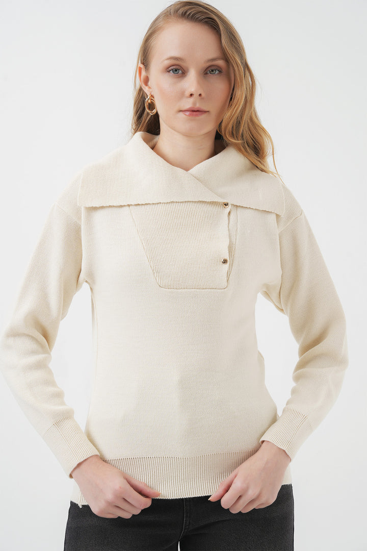 BGD Women Wide Neck Sweater - Cream - El Centro