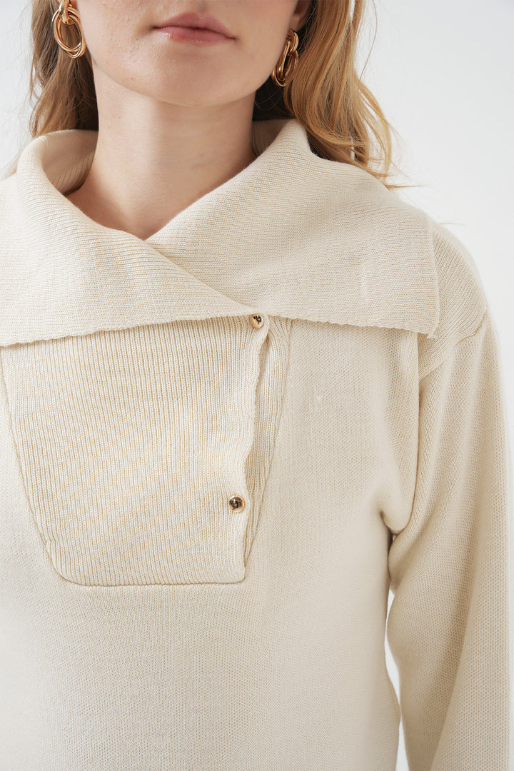 BGD Women Wide Neck Sweater - Cream - El Centro