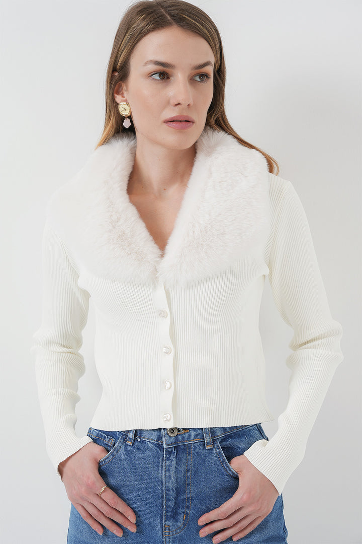 BGD Women Fur Collar Knit Cardigan - White - Canterbury