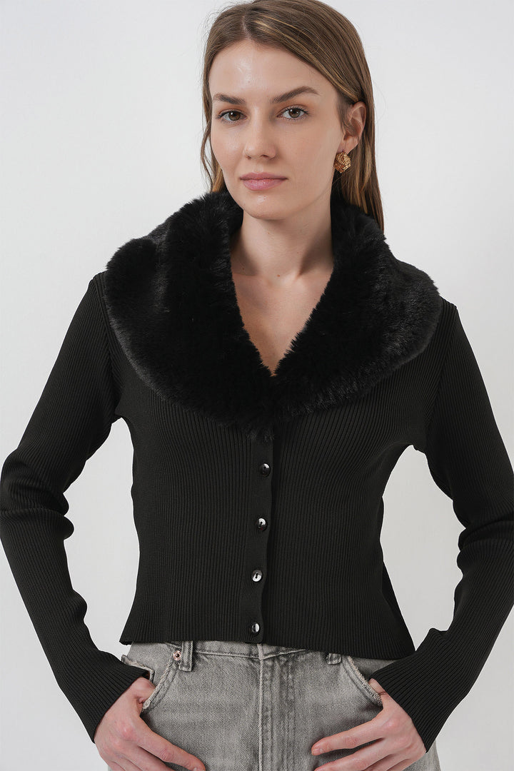 BGD Women Fur Collar Knit Cardigan - Black - Puerto del Rosario