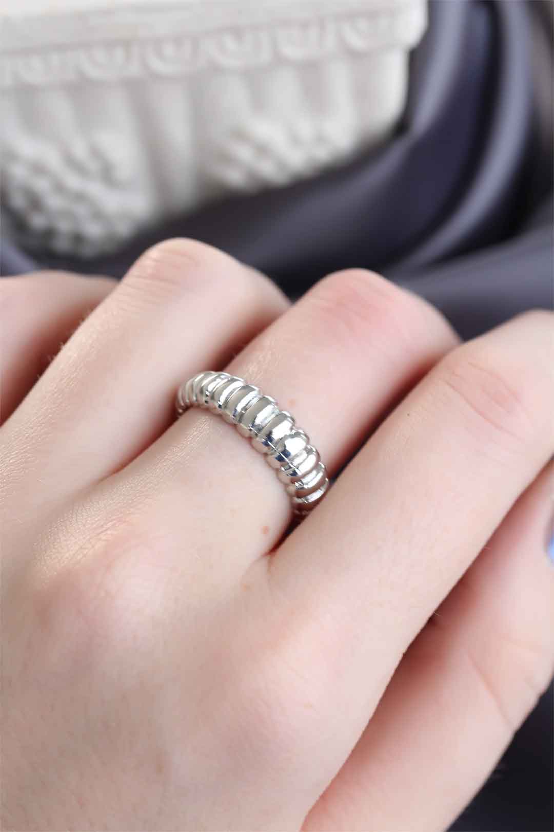 EBJ Silver Color Adjustable Spiral Women's Ring - Loures