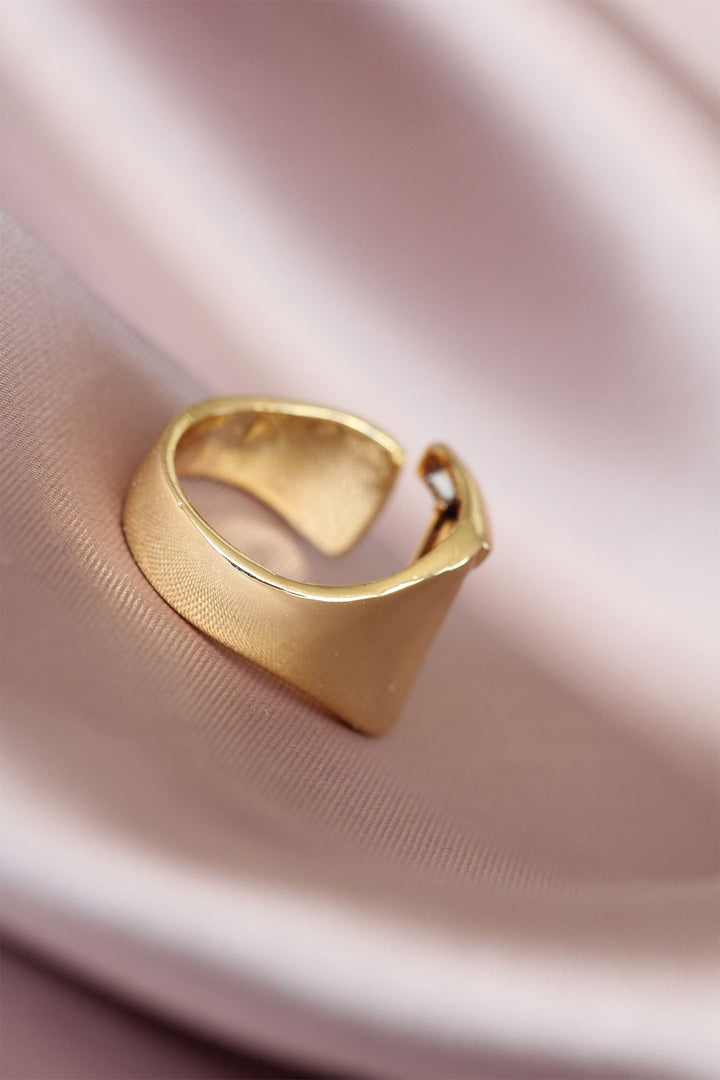 EBJ T Letter Gold Color Adjustable Metal Women's Ring - Pacifica