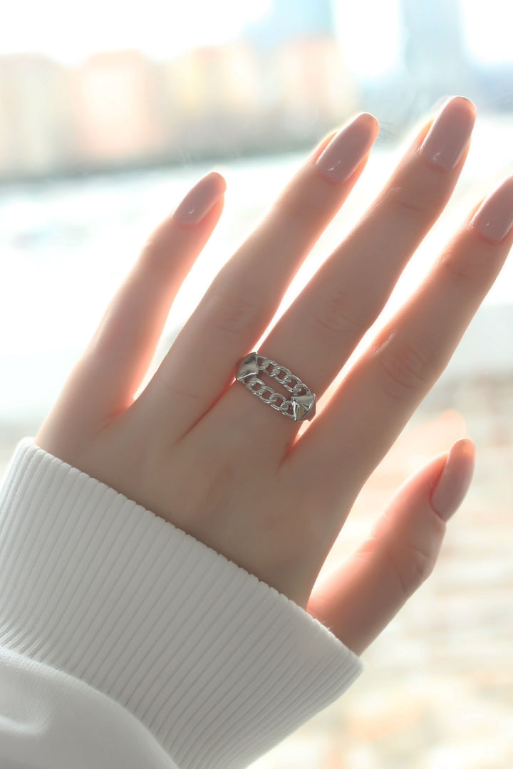 EBJ Chain Model Rhodium Plated Adjustable Women's Ring - New York