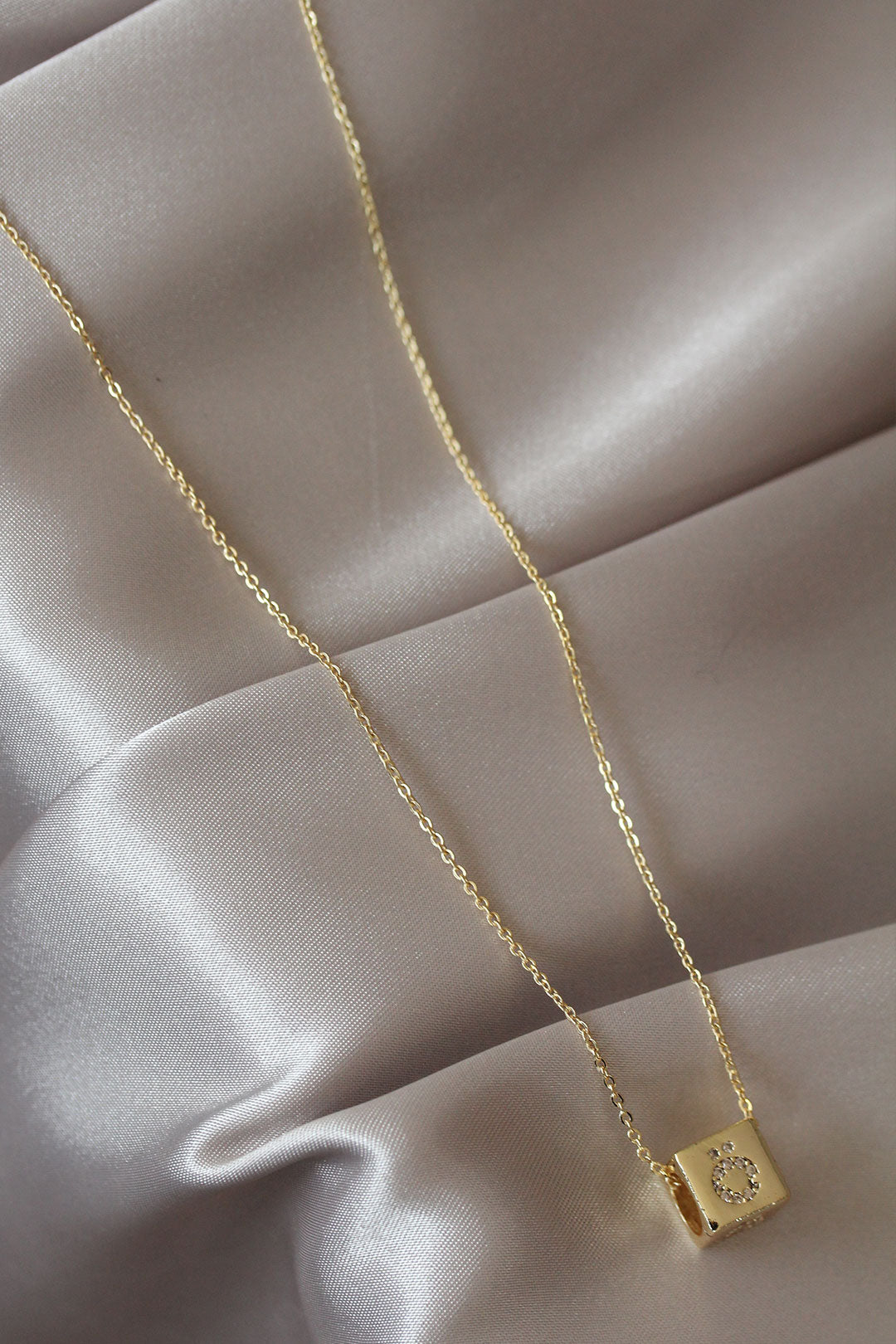 EBJ Cube Model Gold Color Zircon Stone Letter O Necklace - Glasgow