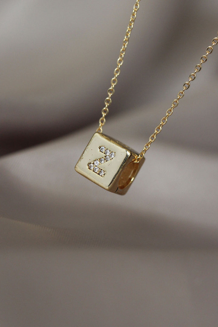 EBJ Gold Color Cube Model Zircon Stone Letter Z Necklace - Bassano del Grappa