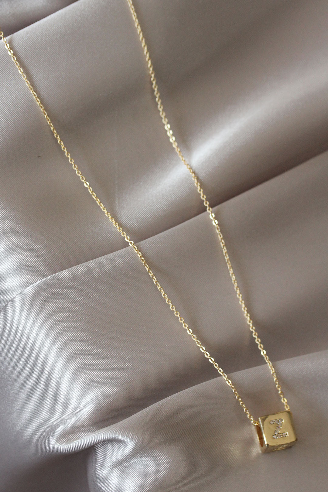 EBJ Gold Color Cube Model Zircon Stone Letter Z Necklace - Bassano del Grappa