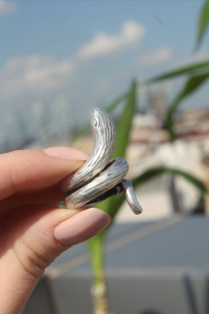EBJ Snake Shaped Metal Adjustable Antique Ring - Hellevoetsluis