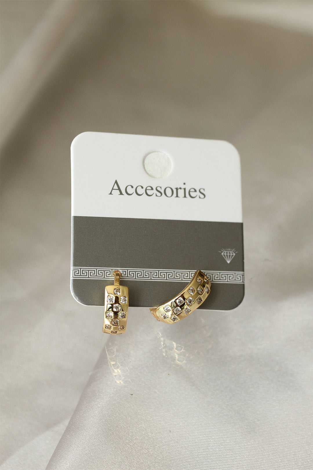 EBJ Gold Color Metal Minimal Ring Earring with Zircon Stone - Huelva
