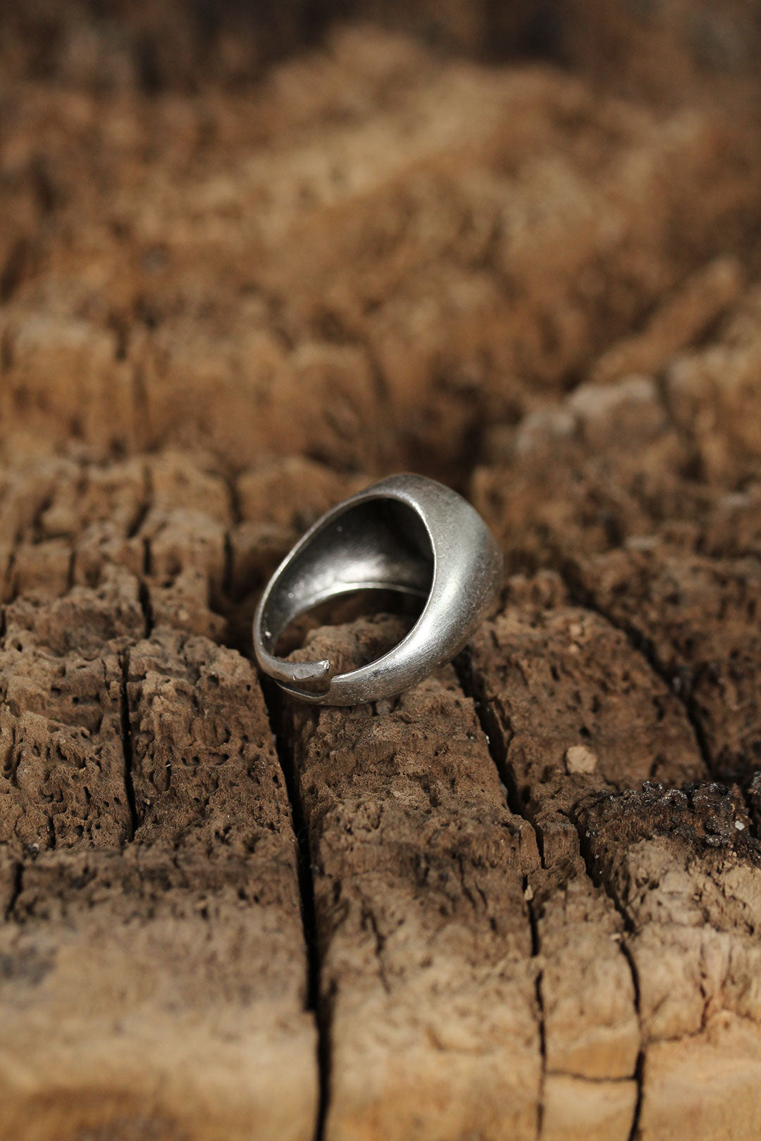EBJ Adjustable Women's Ring with Authentic Emoji Design - Minatitlán