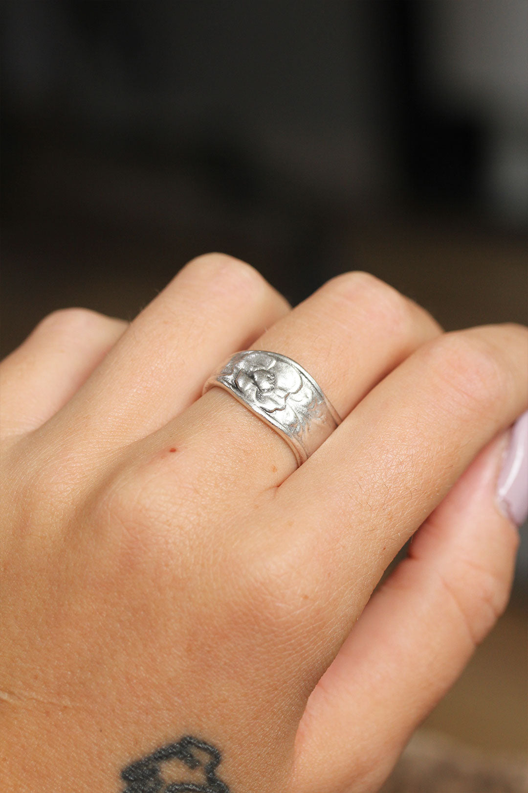 EBJ Adjustable Women's Ring with Authentic Flower Design - Kamenicë
