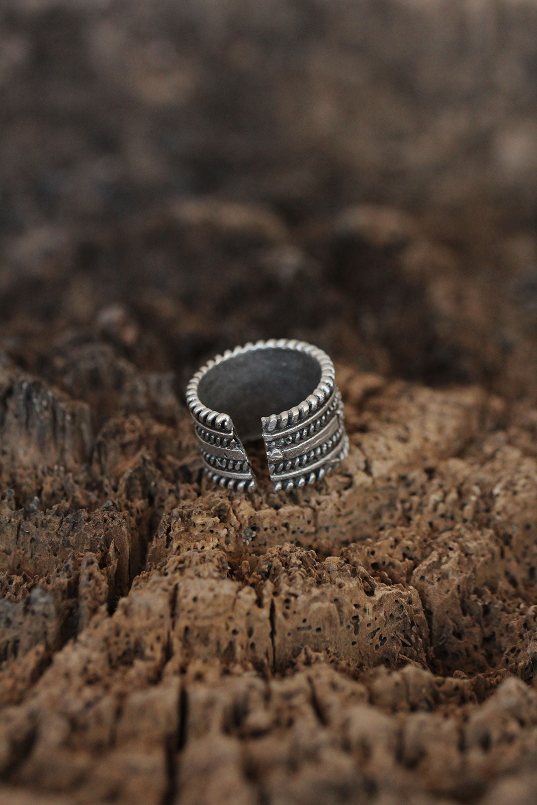 EBJ Adjustable Thick Men's Ring with Patterned Design - Den Helder
