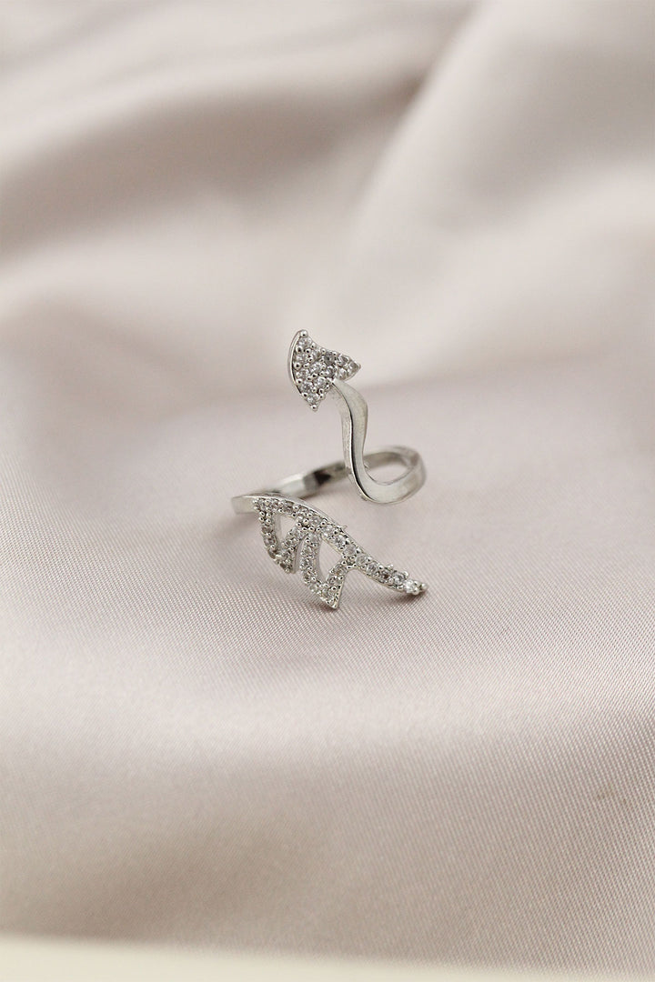 EBJ Silver Color Metal Arrow Design Zircon Stone Women's Ring - Palm Springs