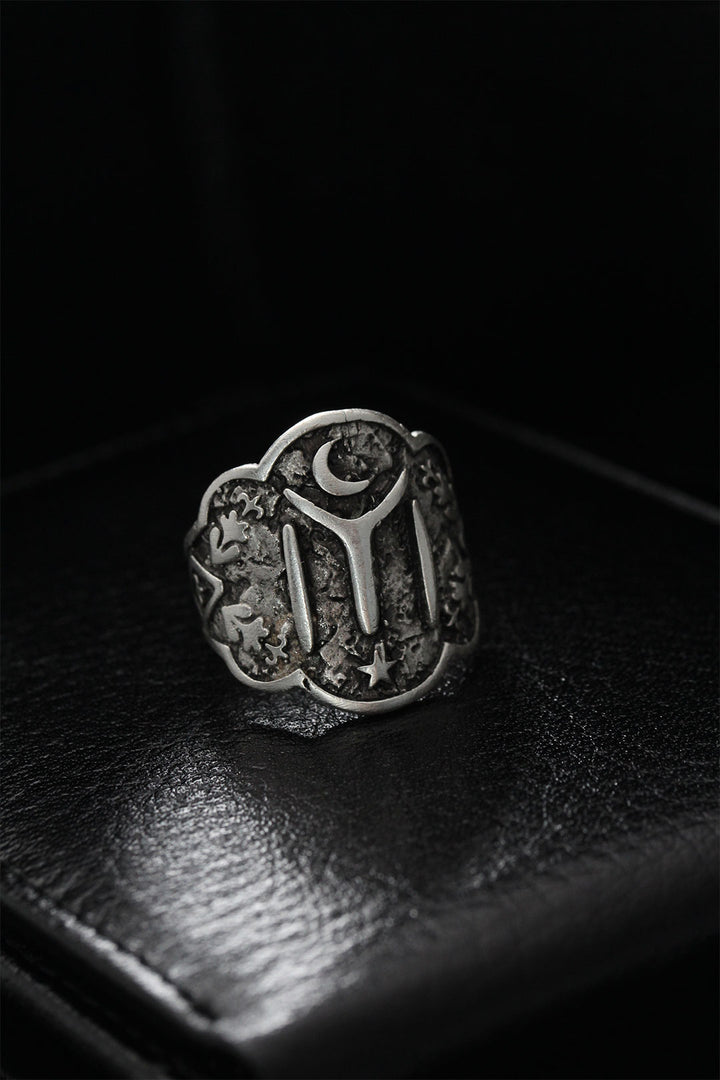 EBJ Adjustable Signet Style Men's Ring - Tizayuca