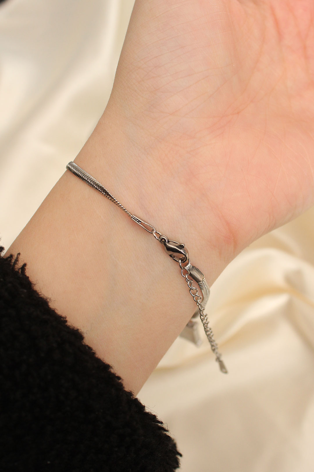 EBJ Steel Silver Color Rectangular Stone Italian Chain Bracelet - Pickering