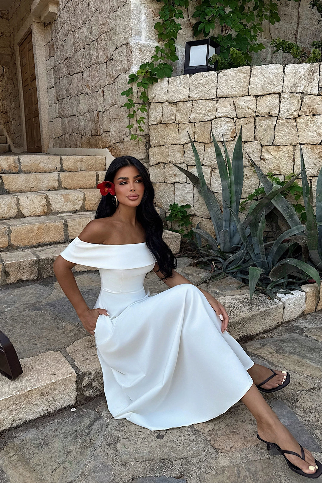 EYY Women White Madonna Collar Dress - Tamuín