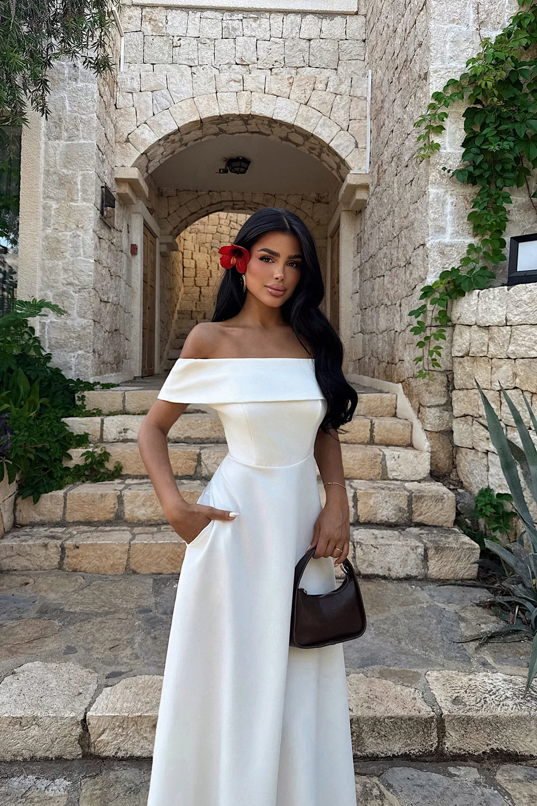 EYY Women White Madonna Collar Dress - Tamuín