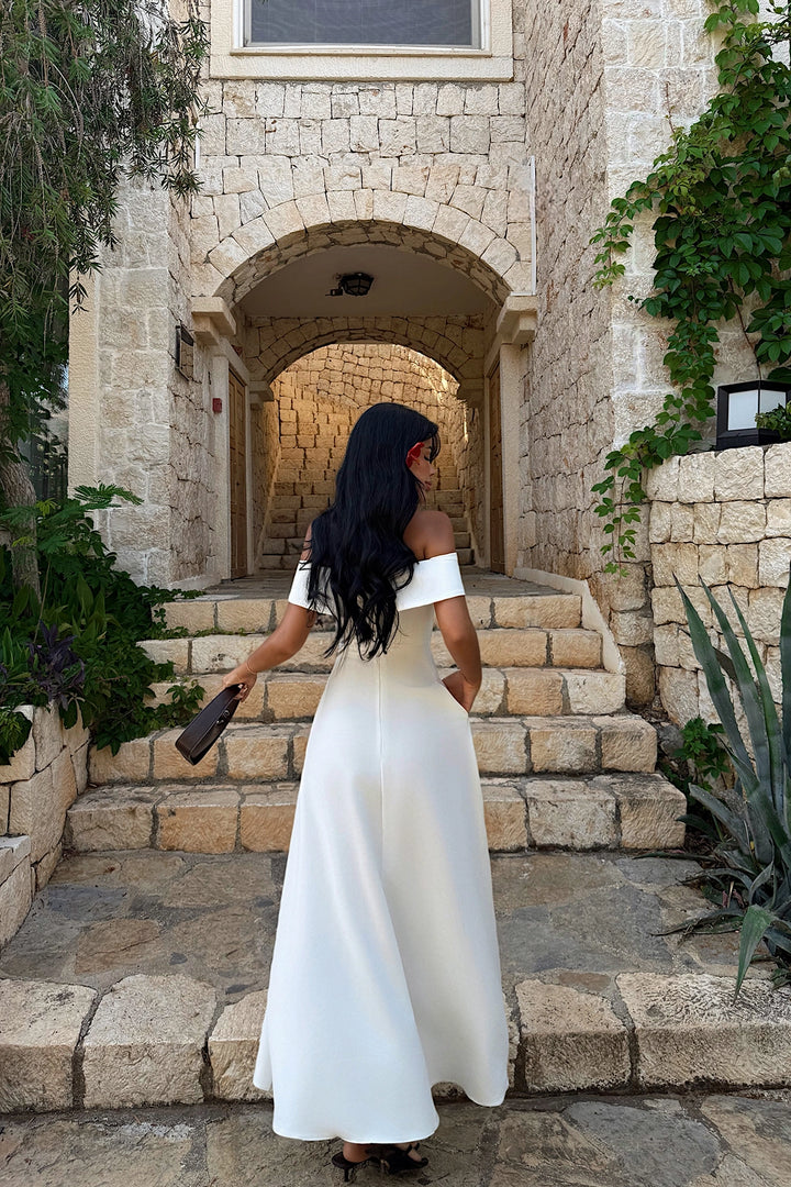 EYY Women White Madonna Collar Dress - Tamuín