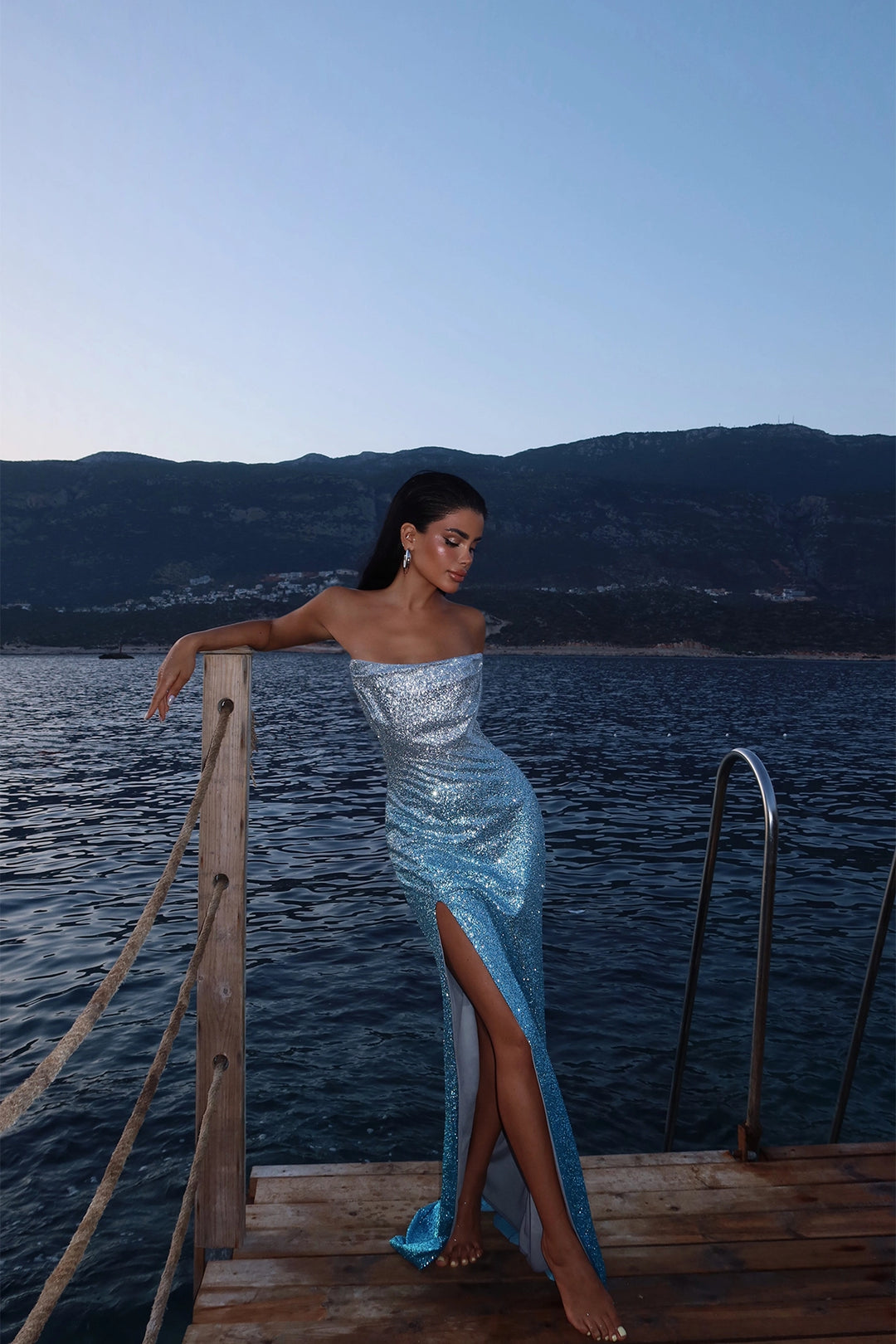 EYY Women Blue Two-Tone Toulon Long Slit Dress - Moortebeek