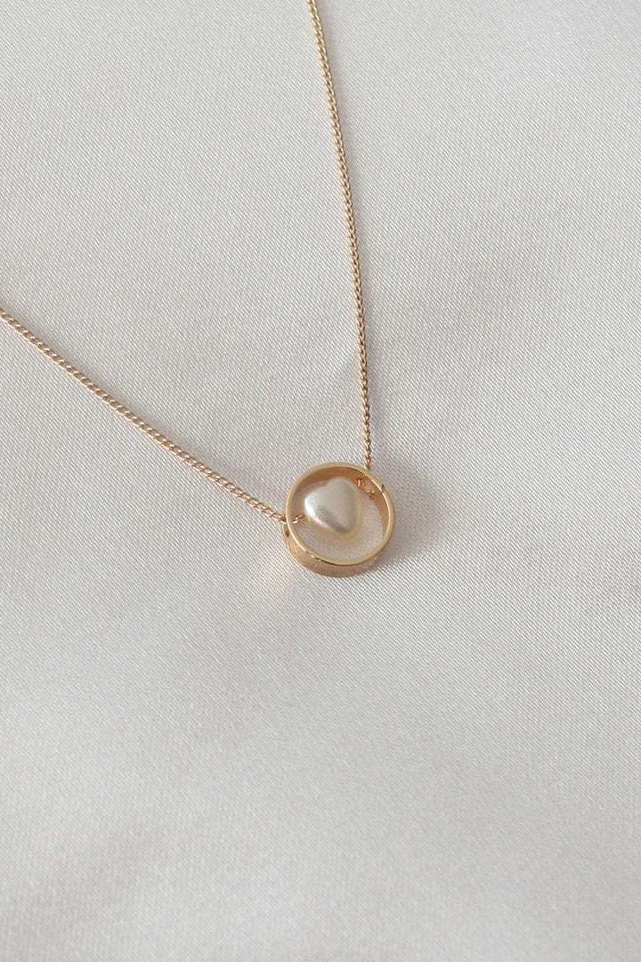 EBJ Gold Color Minimal Heart Figure Women's Necklace - Victoria
