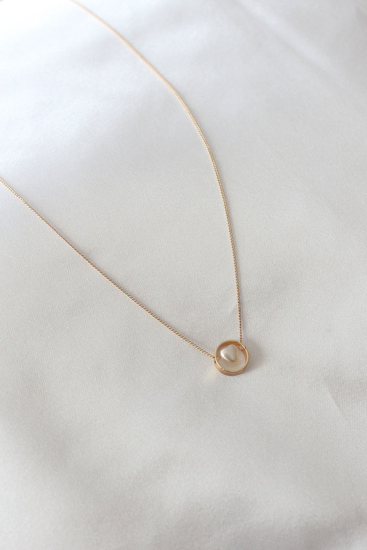 EBJ Gold Color Minimal Heart Figure Women's Necklace - Victoria