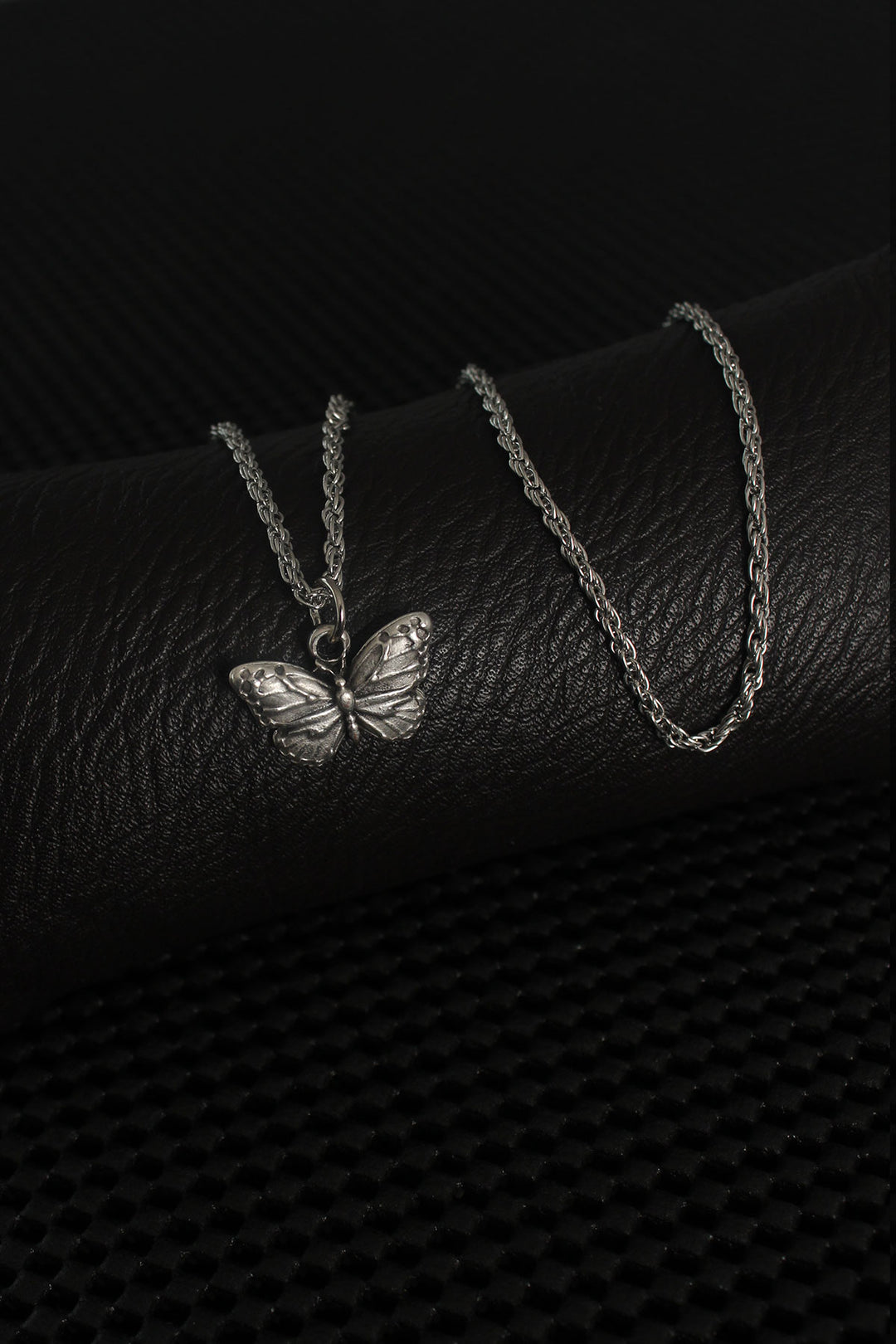 EBJ Silver Color Butterfly Figure Men's Necklace - Terrebonne