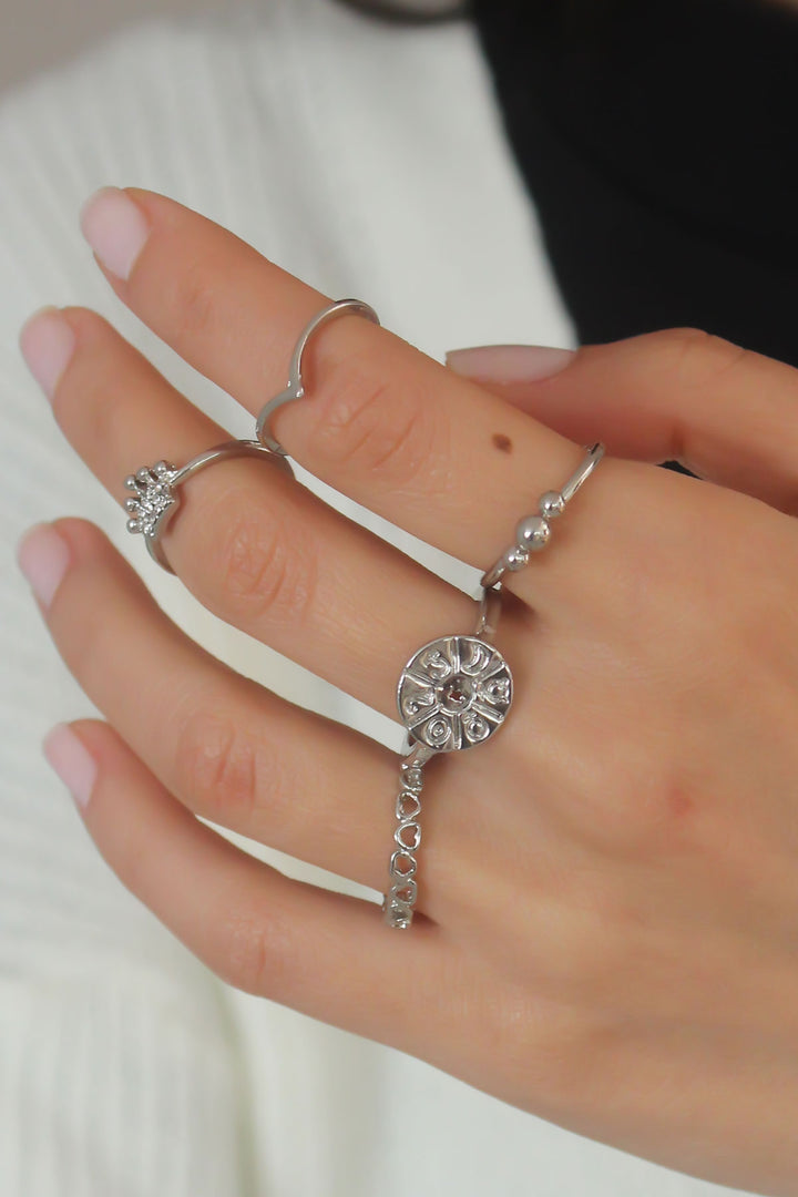 EBJ Silver Color Crown Figure Zircon Stone Detail Women's Ring Combination - Mount Vernon