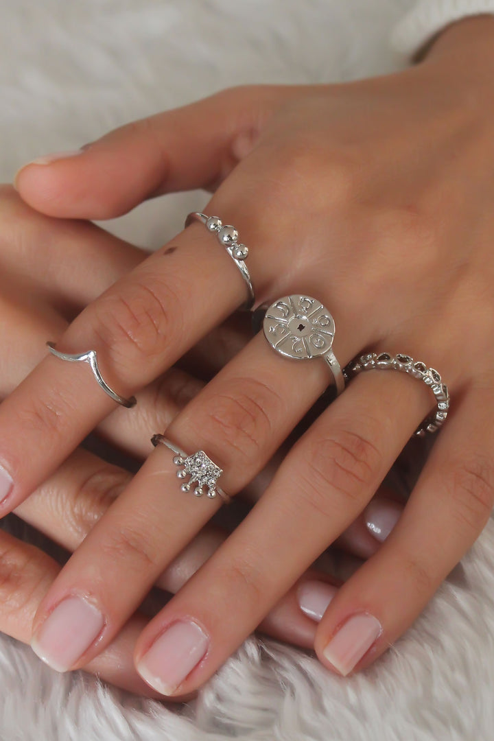 EBJ Silver Color Crown Figure Zircon Stone Detail Women's Ring Combination - Mount Vernon