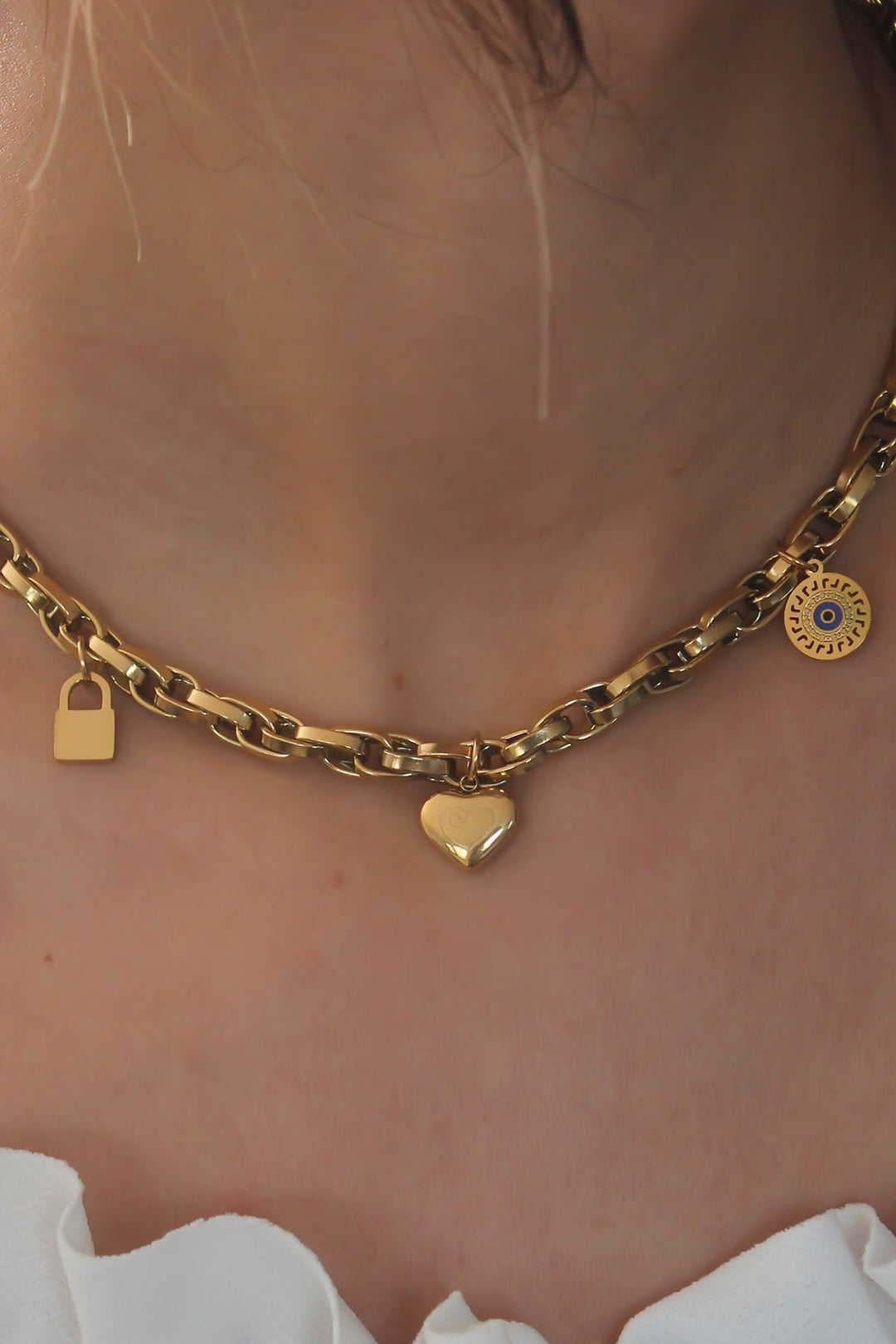 EBJ Steel Gold Color Thick Chain Model Heart Figure Women's Necklace - Laredo