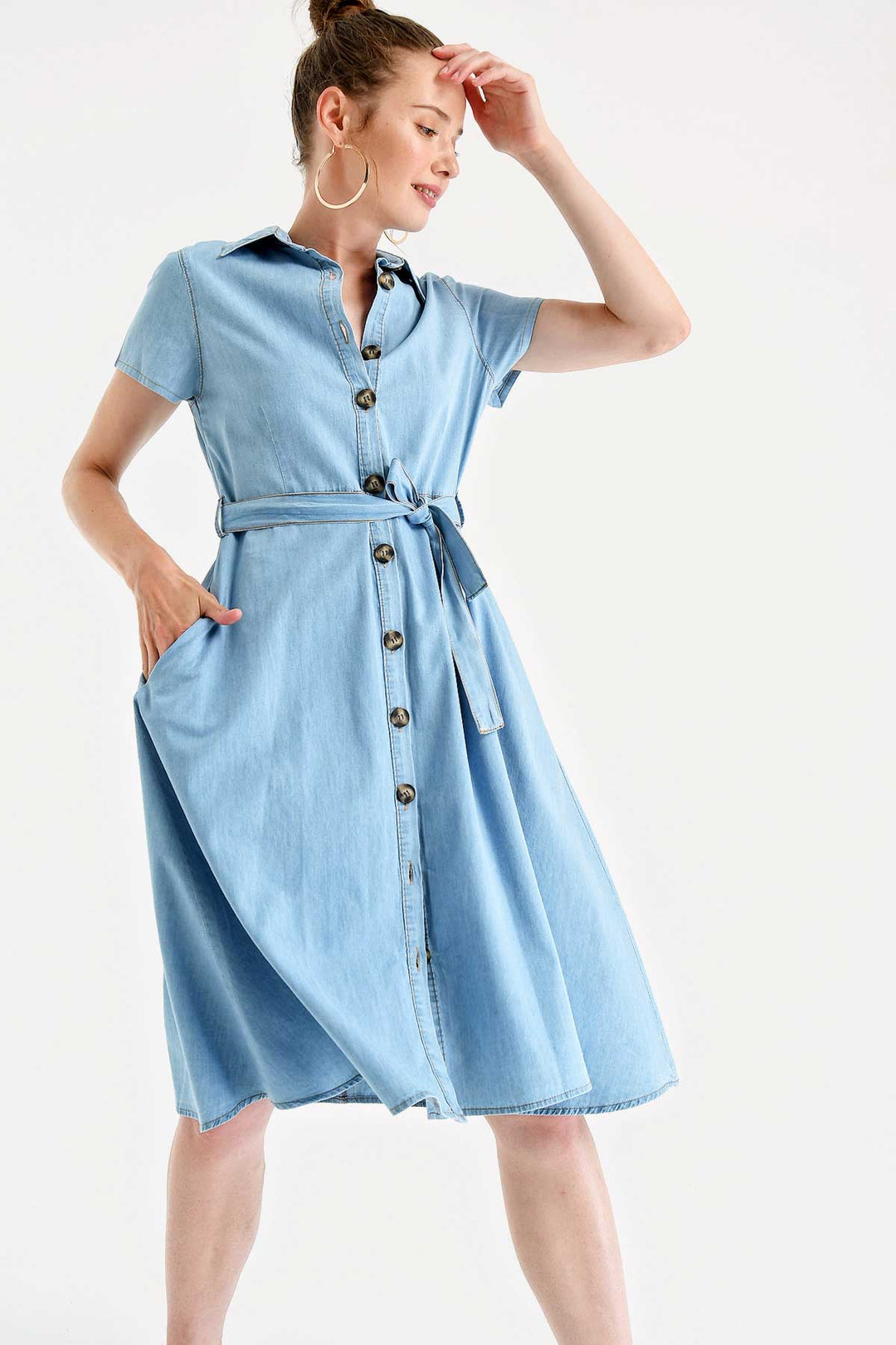 BGD Women BUTTONED WAIST BELT DENIM DRESS - Blue - Avondale