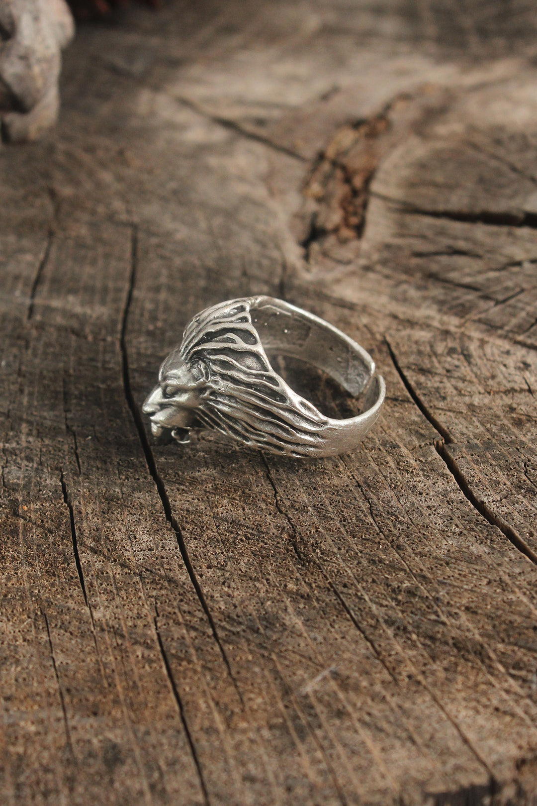 EBJ Antique Silver Color Lion Model Adjustable Men's Ring - Cannes