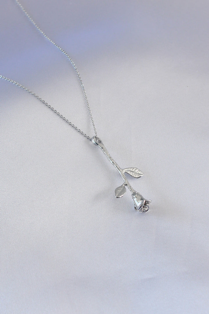 EBJ Silver Color Rose Design Women's Necklace - Campobasso