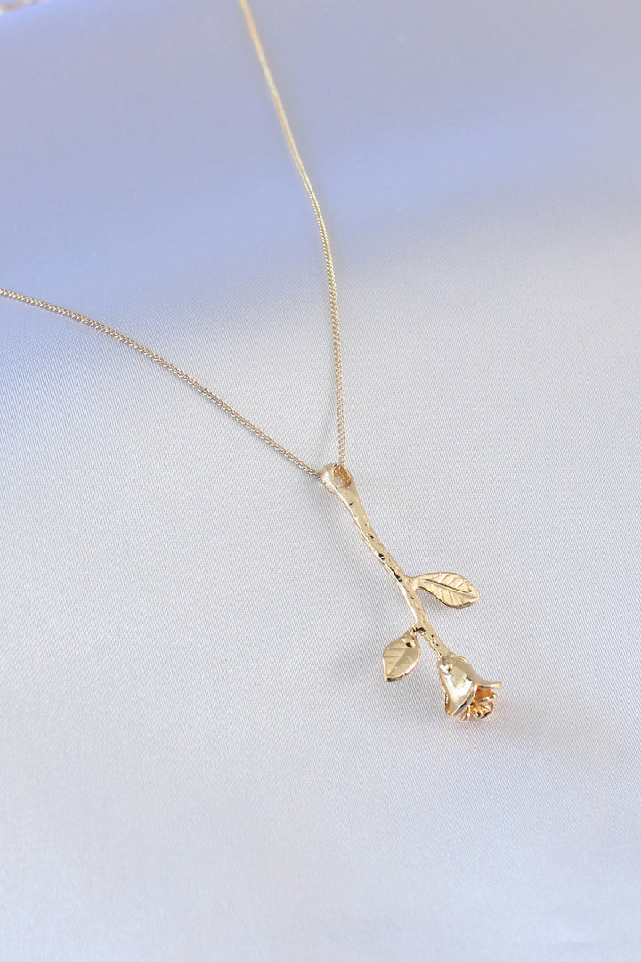 EBJ Gold Color Rose Design Women's Necklace - Gulfport