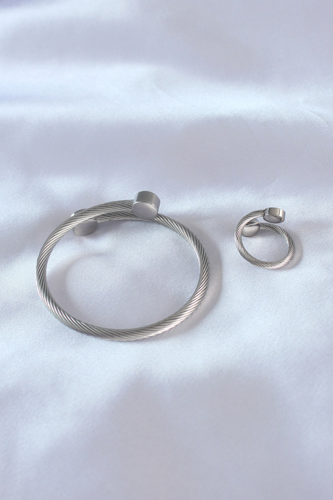 EBJ Steel Silver Color Tight Spiral Pattern Men's Bracelet Ring Set - Petrel