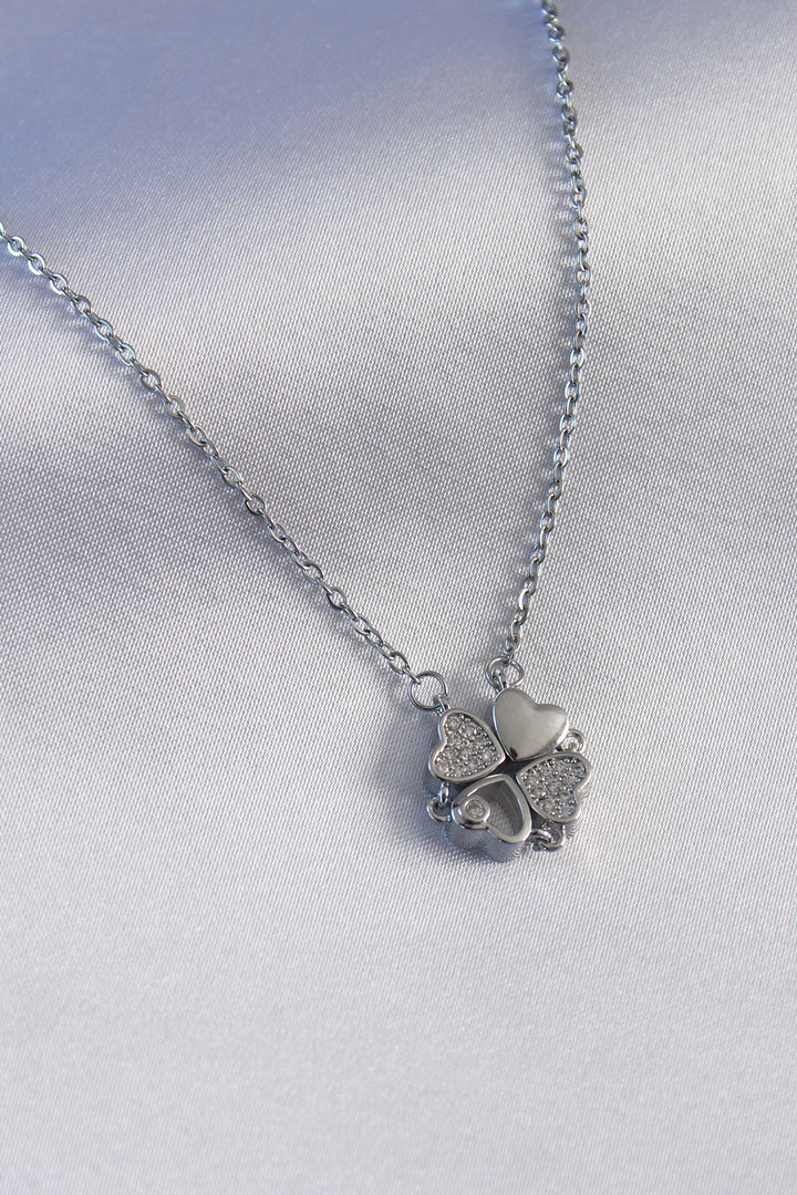 EBJ 316L Stainless Steel Silver Color Clover Model Women's Necklace with Zircon Stone - Ponce