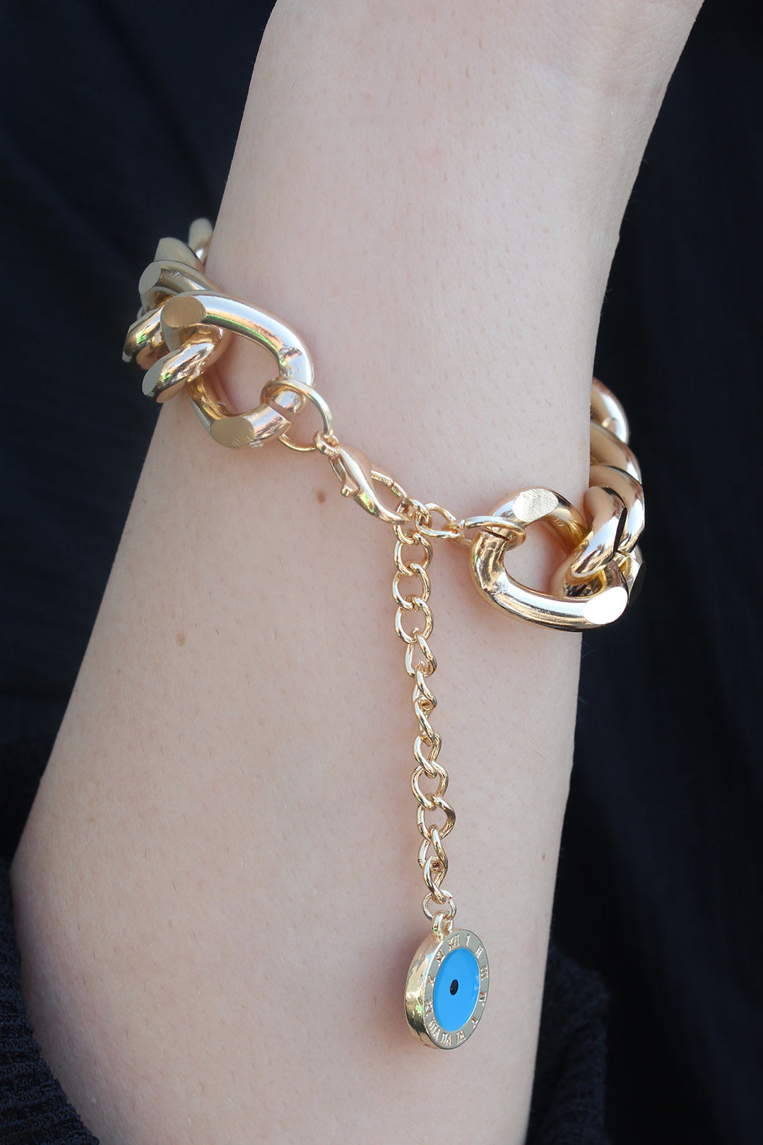 EBJ Gold Color Thick Chain Model Women's Bracelet - Ciudad Benito Juárez