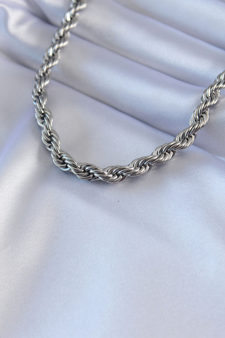 EBJ 316L Stainless Steel Silver Color Twist Model 45 cm Women's Necklace - Chelmsford
